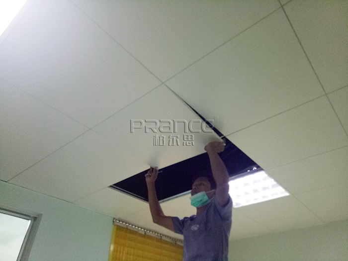 平面鋁扣板施工現(xiàn)場