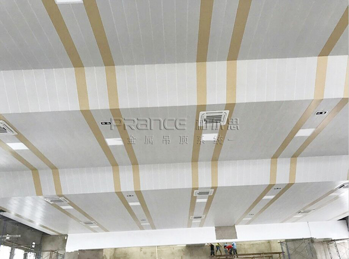 學(xué)校鋁扣板吊頂